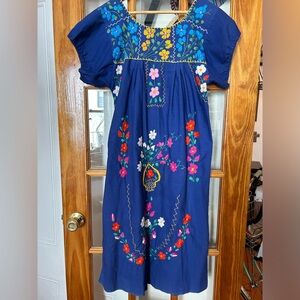 Vintage embroidered Mexican cotton house dress